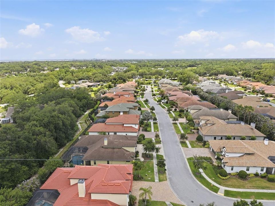 Active With Contract: $1,550,000 (3 beds, 3 baths, 2905 Square Feet)