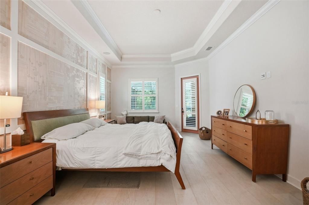 Active With Contract: $1,550,000 (3 beds, 3 baths, 2905 Square Feet)