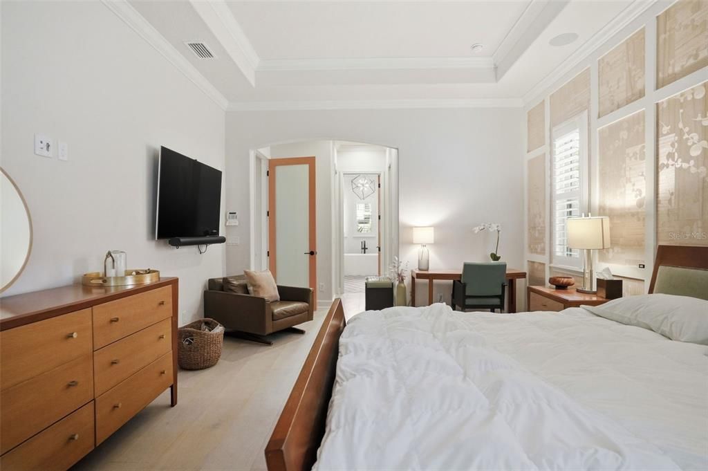 Active With Contract: $1,550,000 (3 beds, 3 baths, 2905 Square Feet)