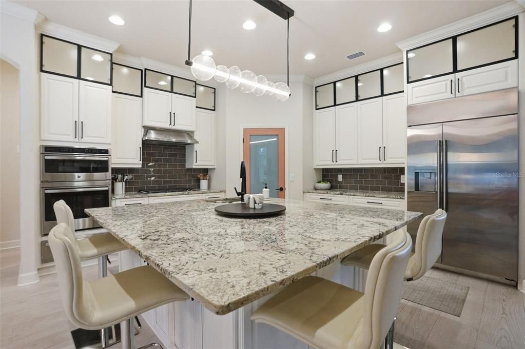 Active With Contract: $1,550,000 (3 beds, 3 baths, 2905 Square Feet)