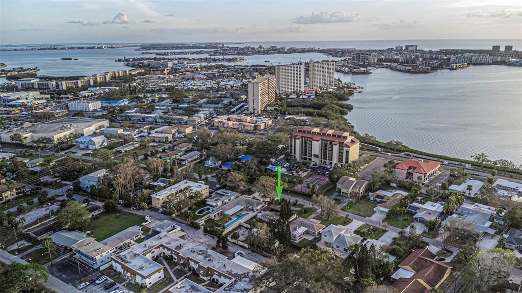 For Sale: $2,395,000 (6 beds, 0 baths, 4400 Square Feet)