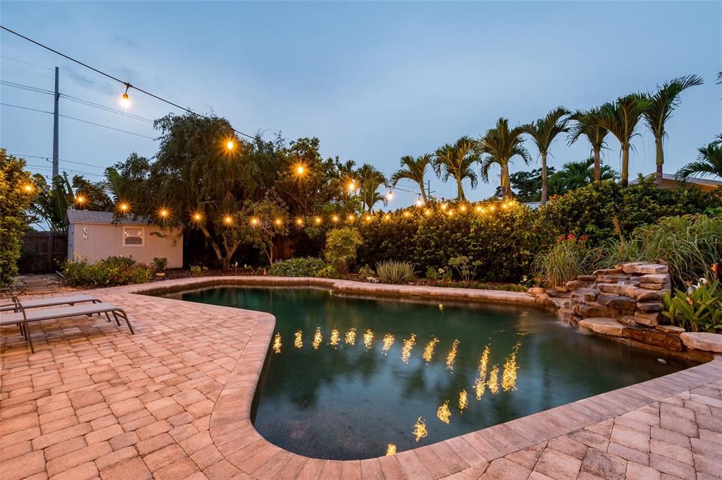 En Venta: $699,999 (3 camas, 2 baños, 1801 Pies cuadrados)