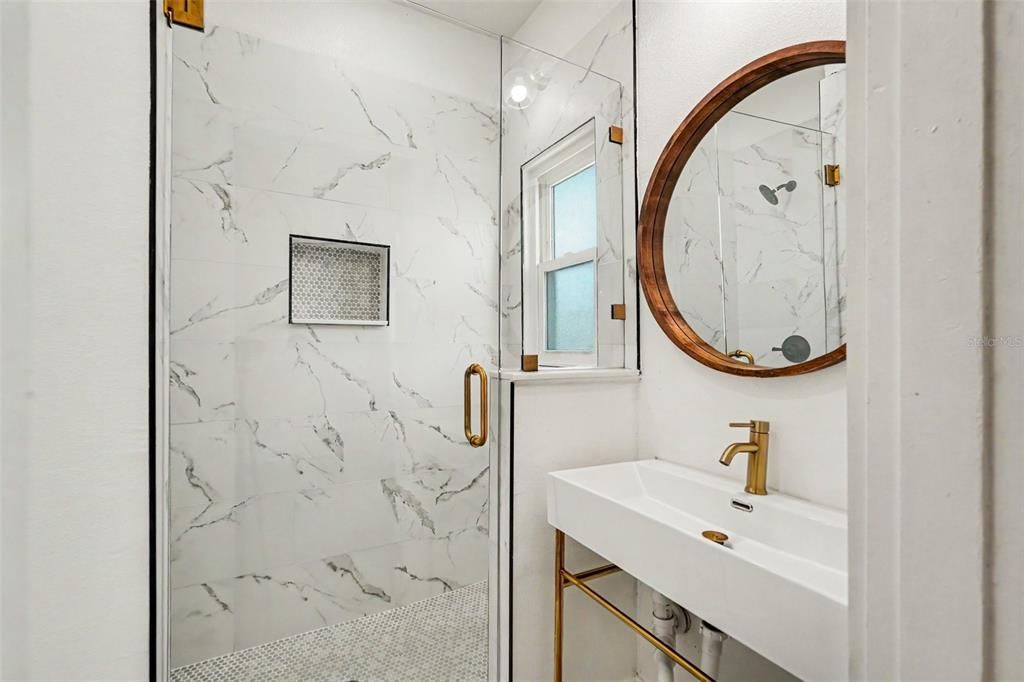 En Venta: $430,000 (3 camas, 2 baños, 1444 Pies cuadrados)