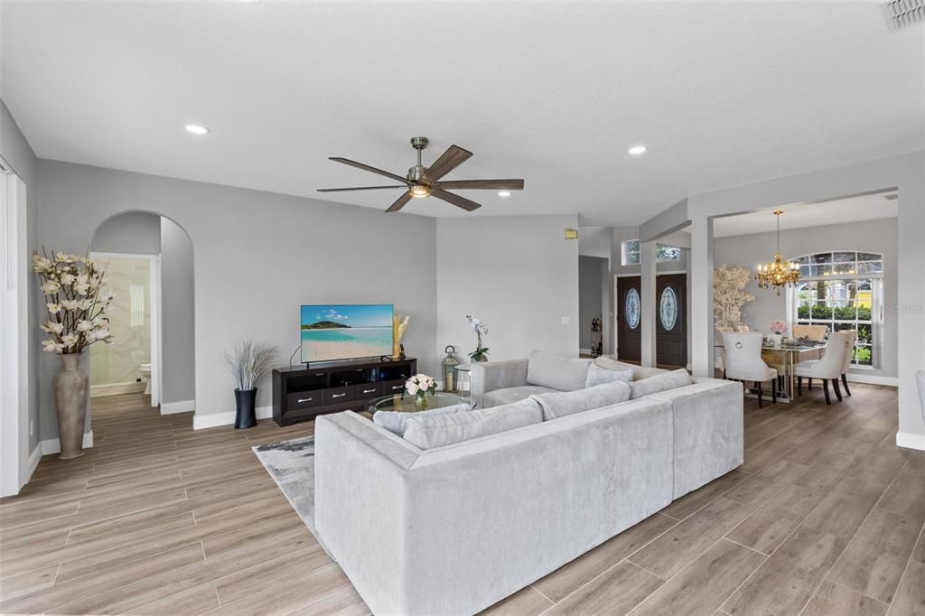 Active With Contract: $695,000 (5 beds, 3 baths, 2977 Square Feet)
