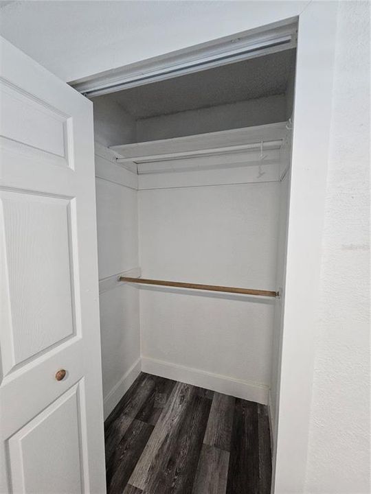 For Rent: $2,650 (3 beds, 1 baths, 1965 Square Feet)