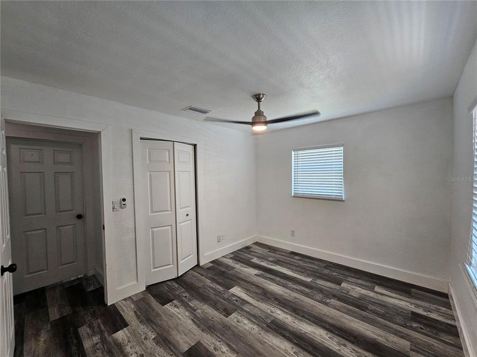 For Rent: $2,650 (3 beds, 1 baths, 1965 Square Feet)