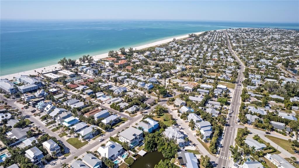 Active With Contract: $1,625,000 (4 beds, 3 baths, 2017 Square Feet)