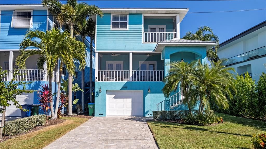Active With Contract: $1,625,000 (4 beds, 3 baths, 2017 Square Feet)