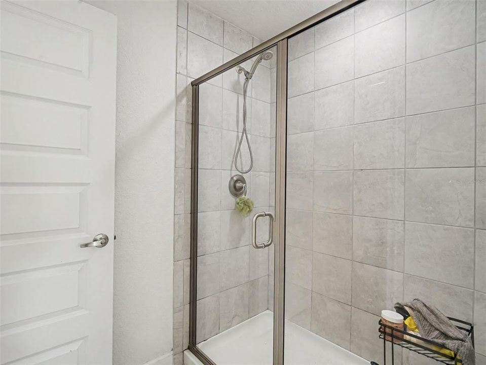 For Sale: $390,000 (4 beds, 3 baths, 2191 Square Feet)