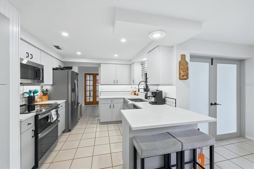 For Sale: $419,900 (3 beds, 2 baths, 1640 Square Feet)