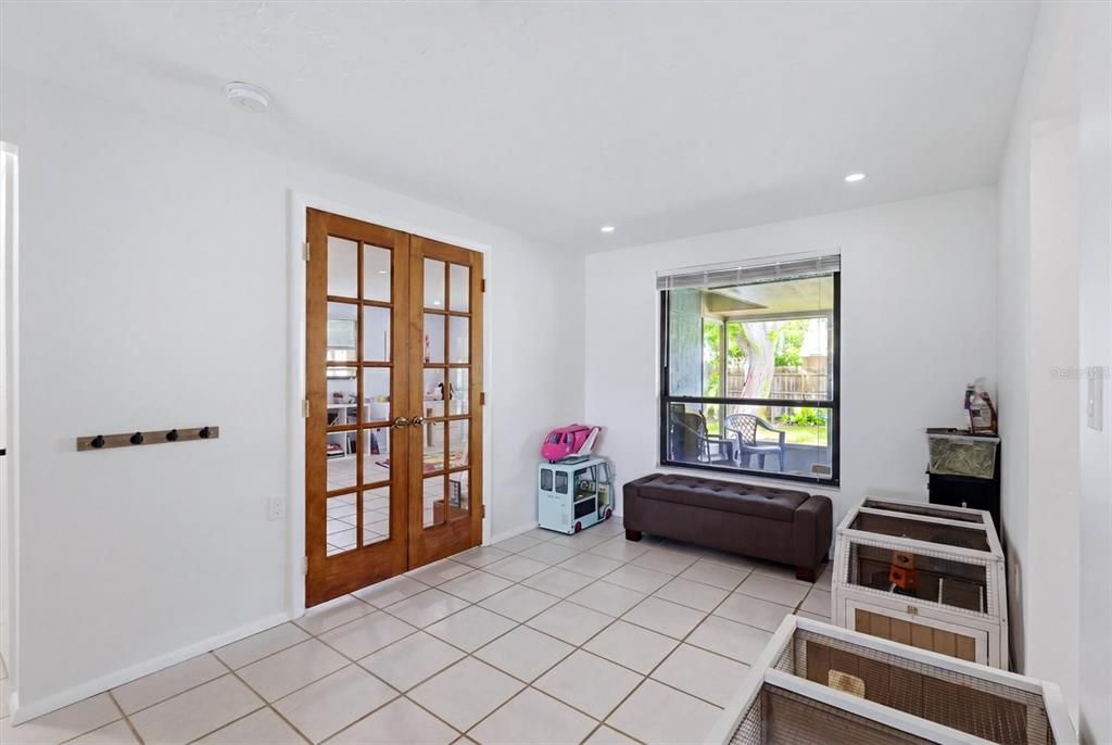 For Sale: $419,900 (3 beds, 2 baths, 1640 Square Feet)