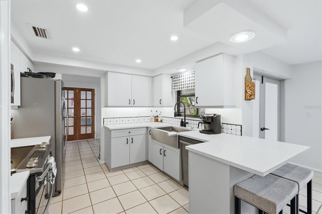 For Sale: $419,900 (3 beds, 2 baths, 1640 Square Feet)