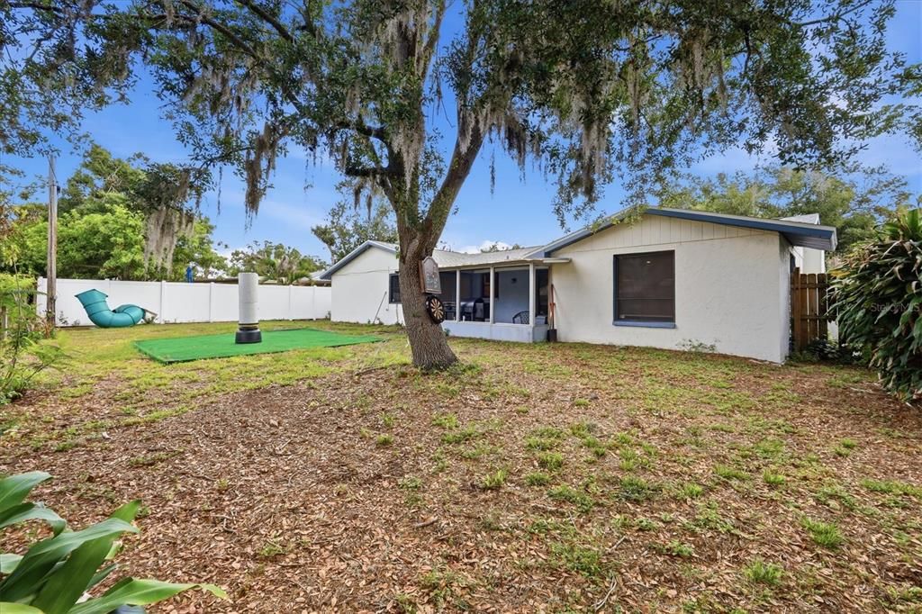 For Sale: $419,900 (3 beds, 2 baths, 1640 Square Feet)