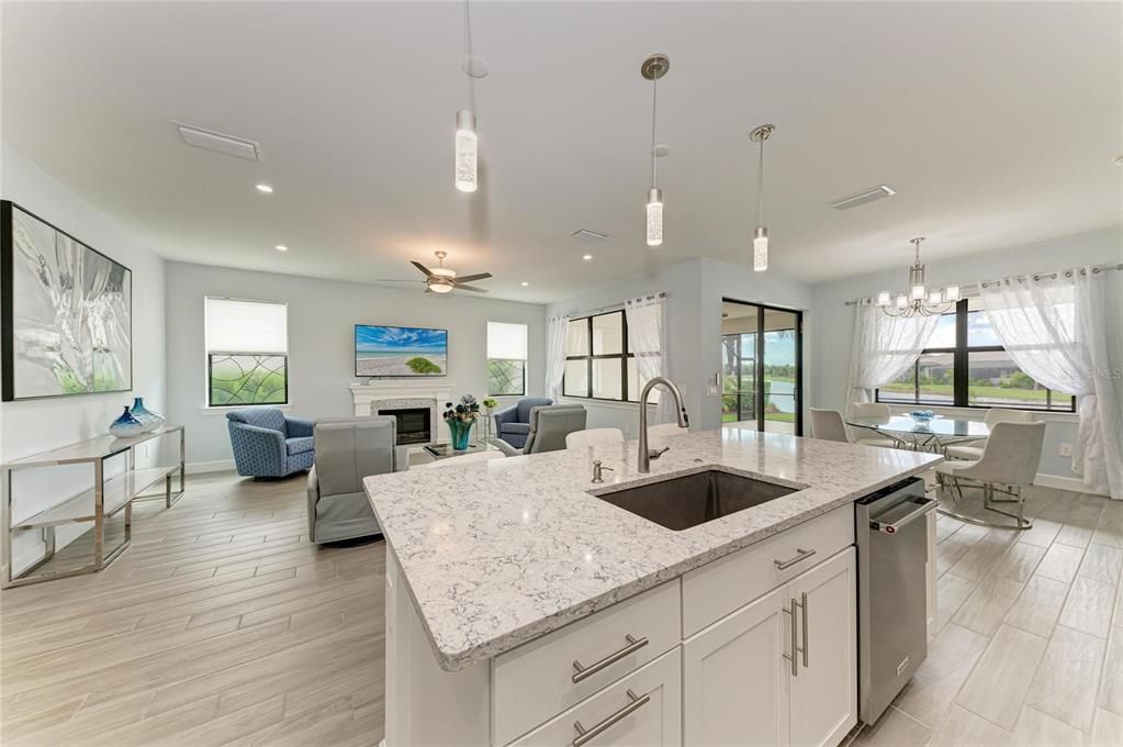 For Sale: $728,000 (3 beds, 2 baths, 2084 Square Feet)