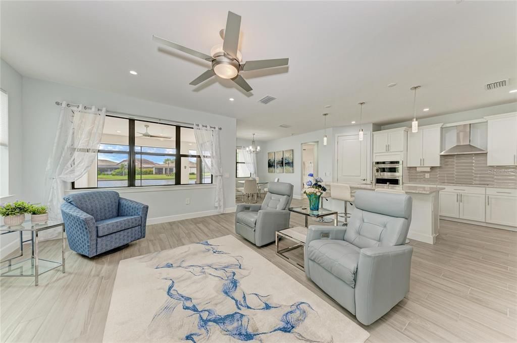 For Sale: $728,000 (3 beds, 2 baths, 2084 Square Feet)