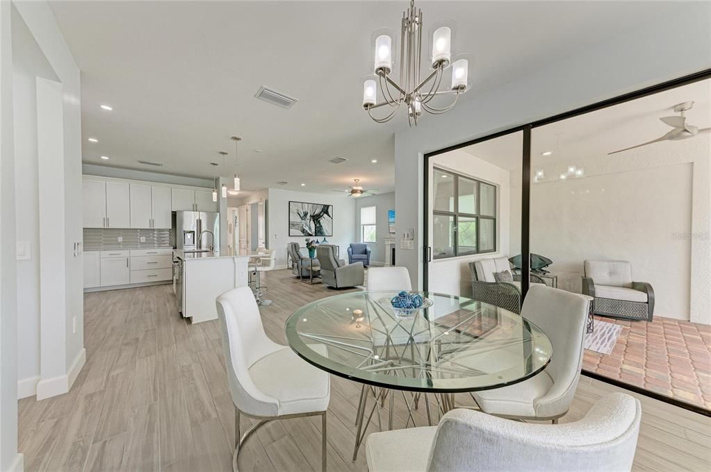 For Sale: $728,000 (3 beds, 2 baths, 2084 Square Feet)