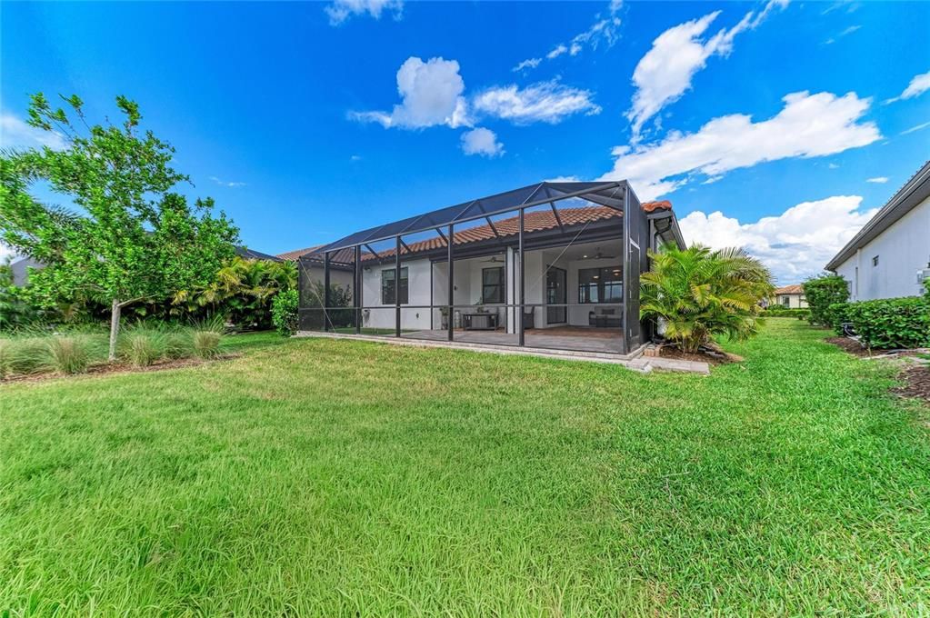 For Sale: $728,000 (3 beds, 2 baths, 2084 Square Feet)