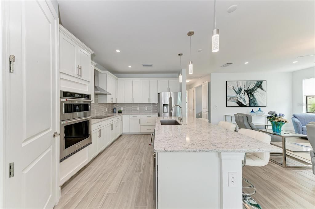 For Sale: $728,000 (3 beds, 2 baths, 2084 Square Feet)