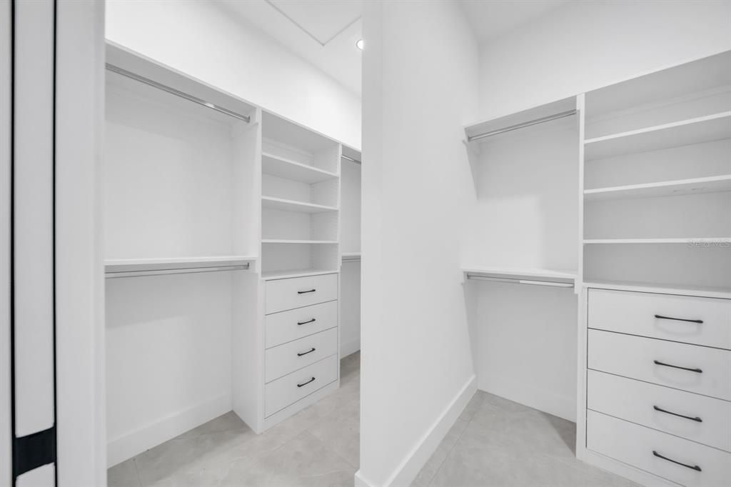 На продажу: $369,000 (3 спален, 2 ванн, 1780 Квадратных фут)