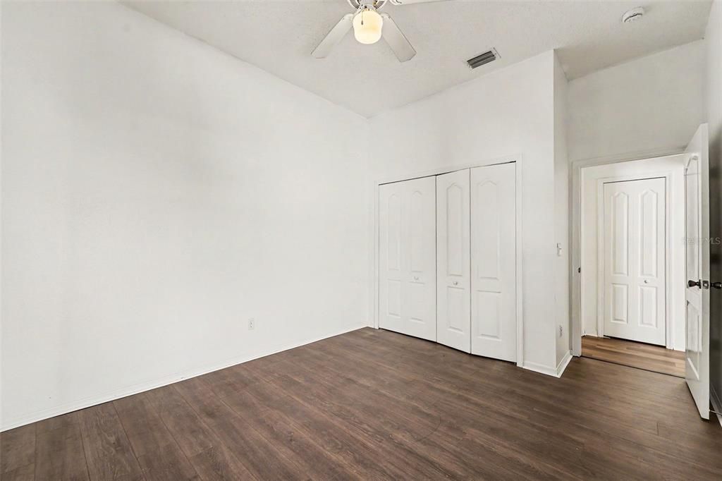 En Venta: $172,000 (2 camas, 2 baños, 986 Pies cuadrados)