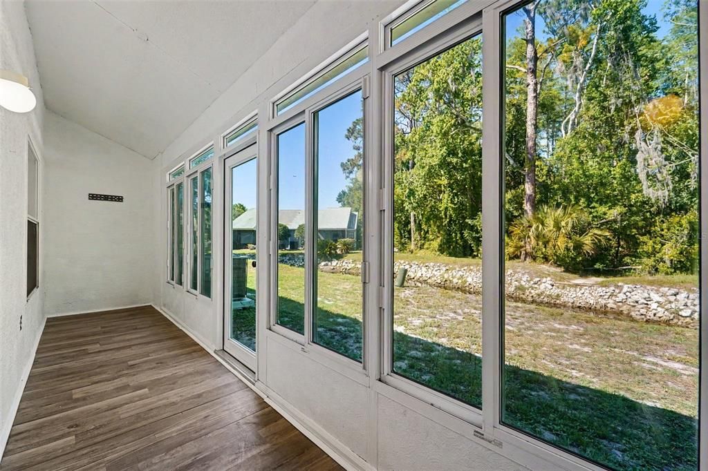 En Venta: $172,000 (2 camas, 2 baños, 986 Pies cuadrados)