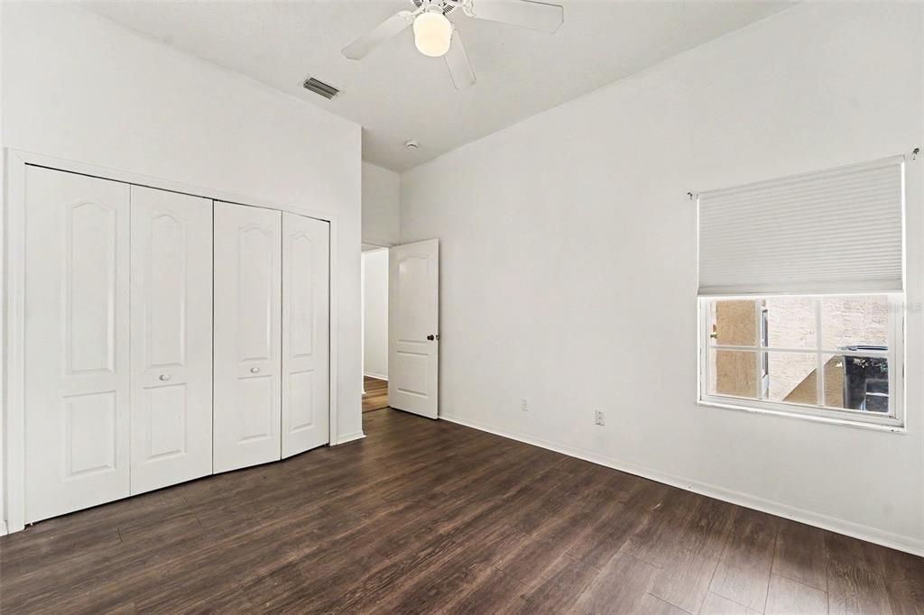 En Venta: $172,000 (2 camas, 2 baños, 986 Pies cuadrados)
