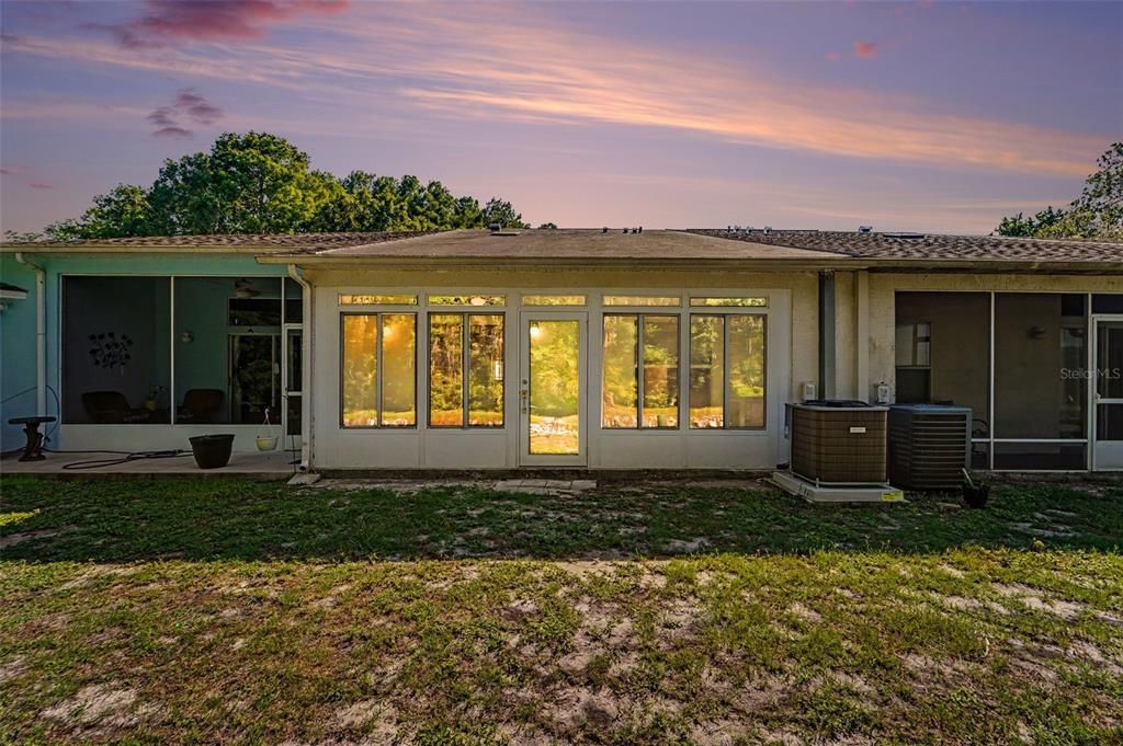 En Venta: $172,000 (2 camas, 2 baños, 986 Pies cuadrados)