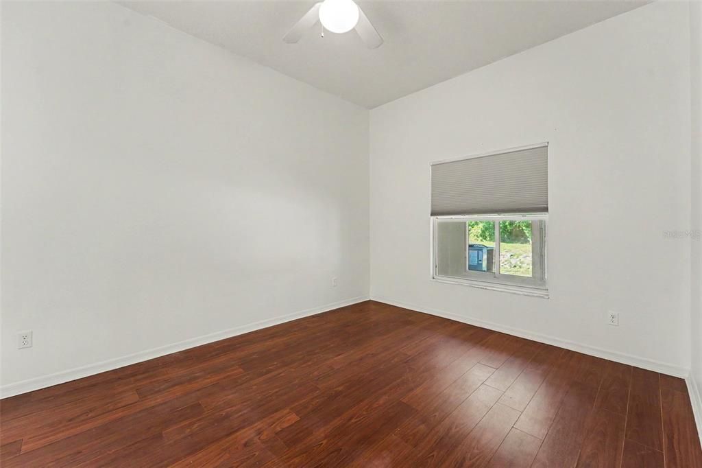En Venta: $172,000 (2 camas, 2 baños, 986 Pies cuadrados)
