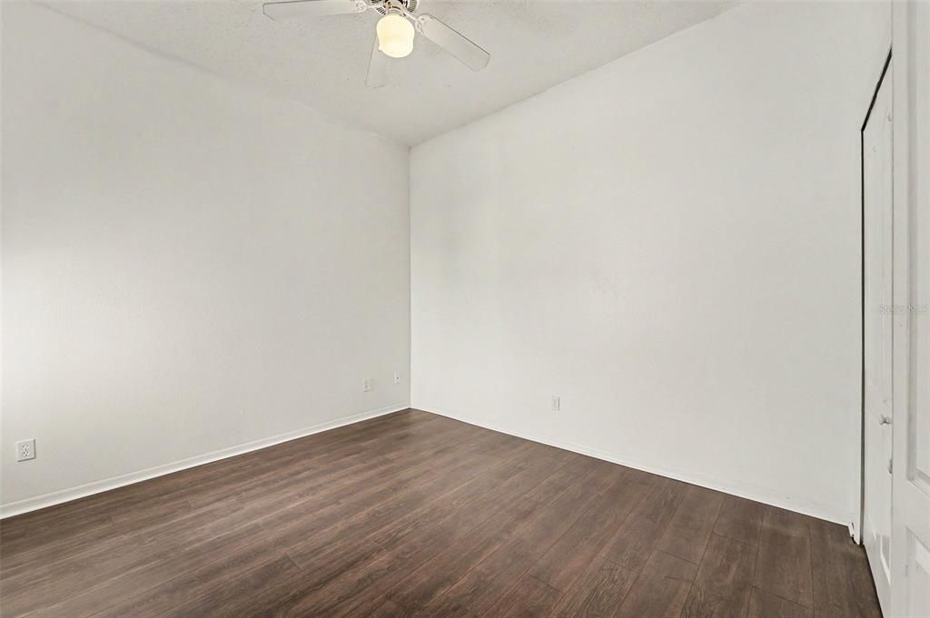 En Venta: $172,000 (2 camas, 2 baños, 986 Pies cuadrados)