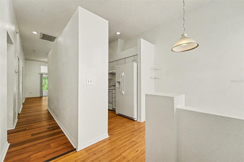 En Venta: $172,000 (2 camas, 2 baños, 986 Pies cuadrados)