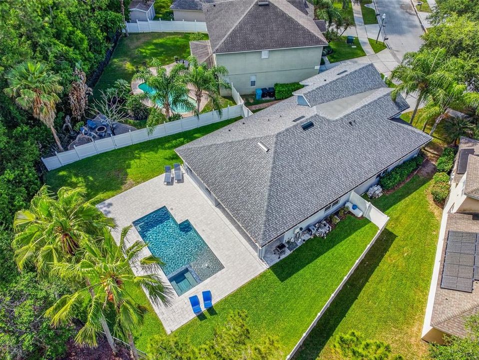 En Venta: $729,900 (4 camas, 3 baños, 2304 Pies cuadrados)