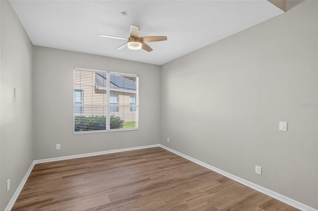 En Venta: $729,900 (4 camas, 3 baños, 2304 Pies cuadrados)