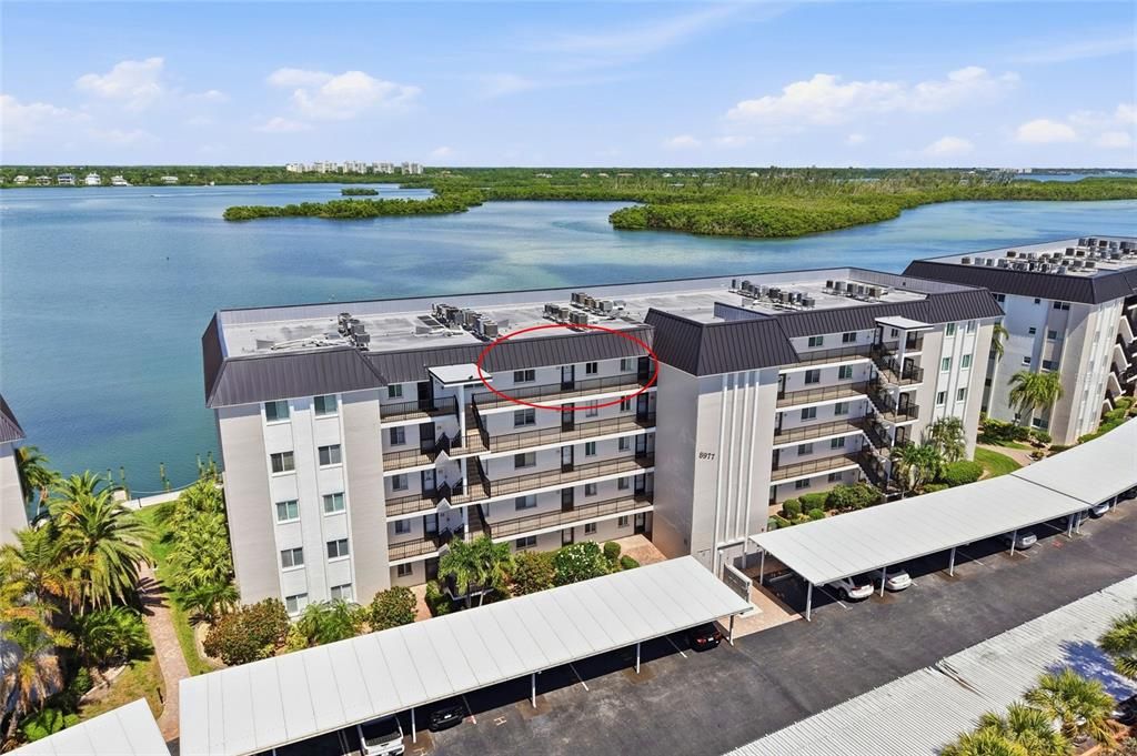 For Sale: $585,900 (2 beds, 2 baths, 1233 Square Feet)