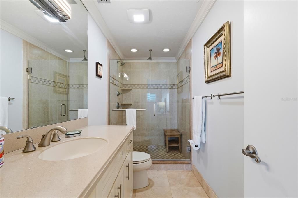 For Sale: $585,900 (2 beds, 2 baths, 1233 Square Feet)