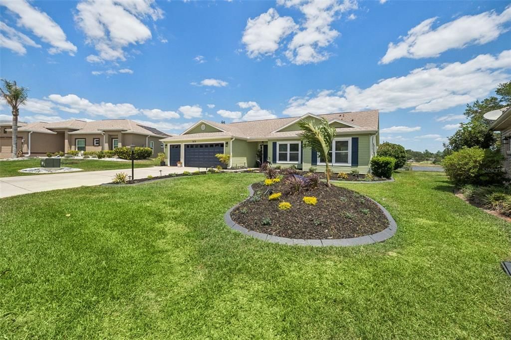 For Sale: $424,900 (2 beds, 2 baths, 1880 Square Feet)