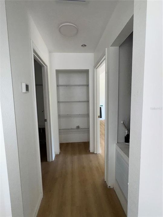 For Sale: $205,000 (3 beds, 2 baths, 1280 Square Feet)
