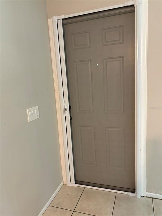 Active With Contract: $110,000 (2 beds, 2 baths, 884 Square Feet)