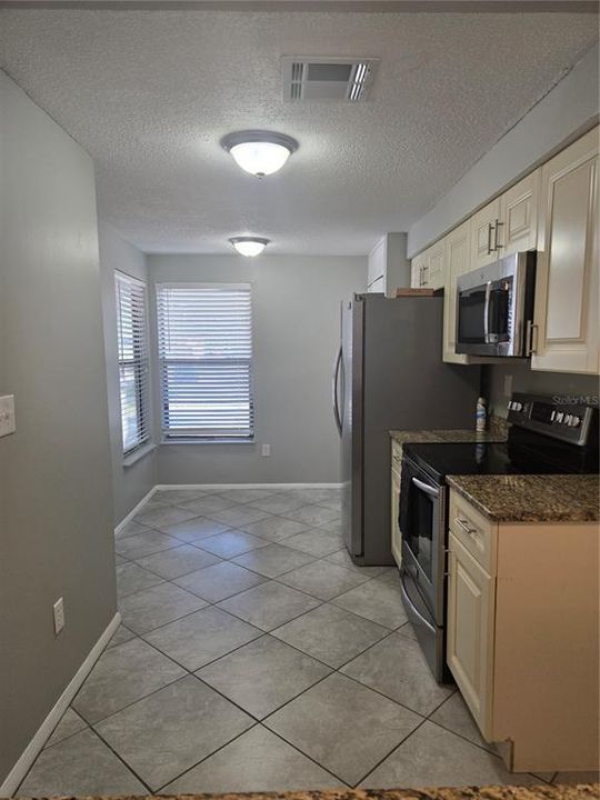 For Rent: $2,295 (3 beds, 2 baths, 1225 Square Feet)