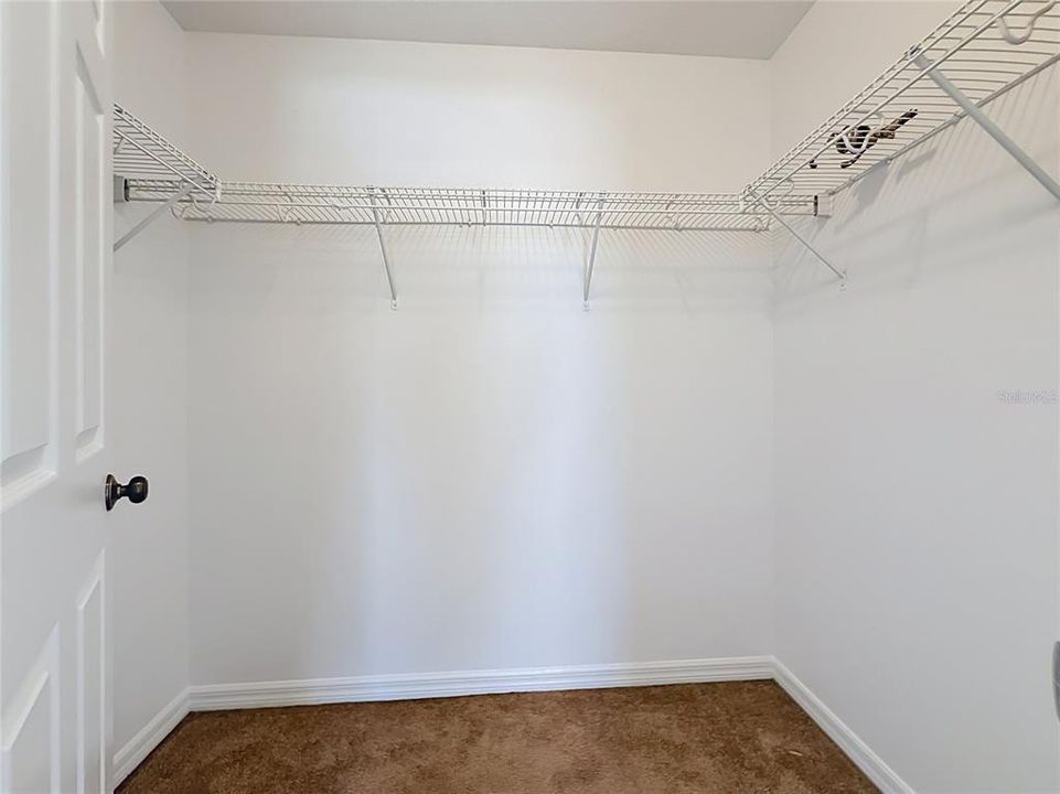 На продажу: $319,990 (3 спален, 2 ванн, 1466 Квадратных фут)