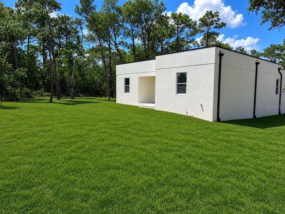 For Sale: $450,000 (4 beds, 3 baths, 2208 Square Feet)