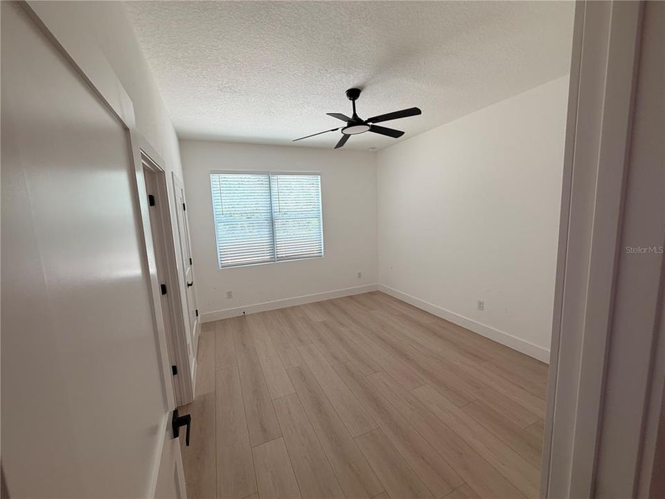 For Sale: $450,000 (4 beds, 3 baths, 2208 Square Feet)