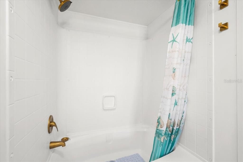 En Venta: $249,000 (3 camas, 2 baños, 1620 Pies cuadrados)