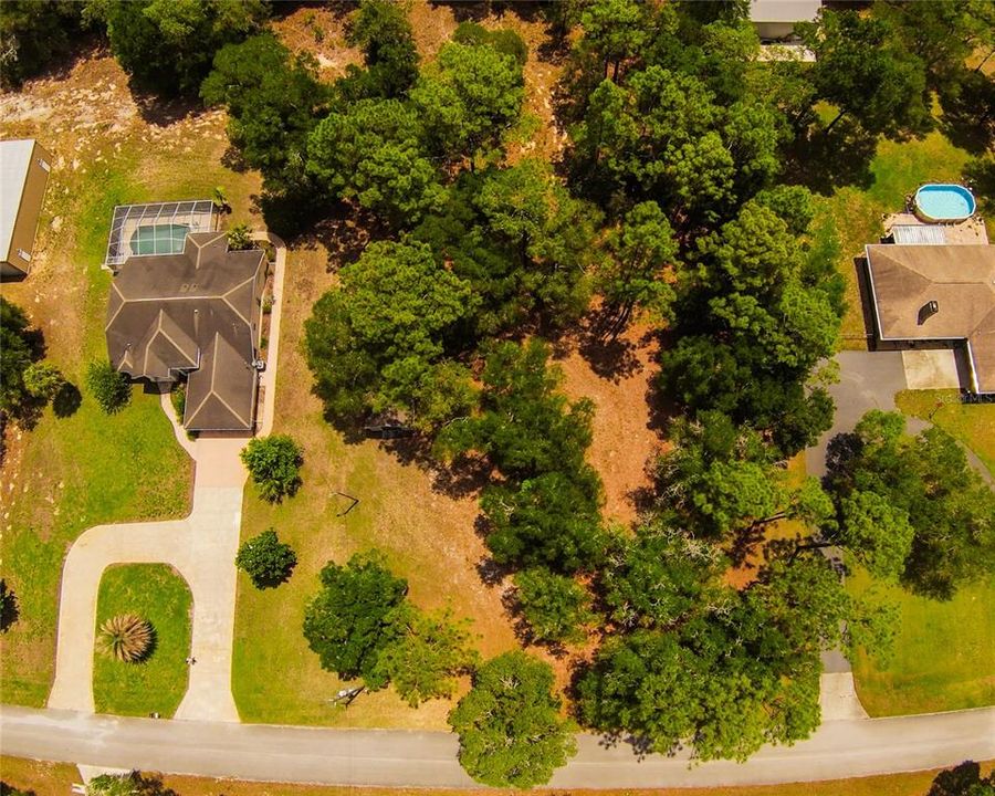 На продажу: $35,000 (1.06 acres)