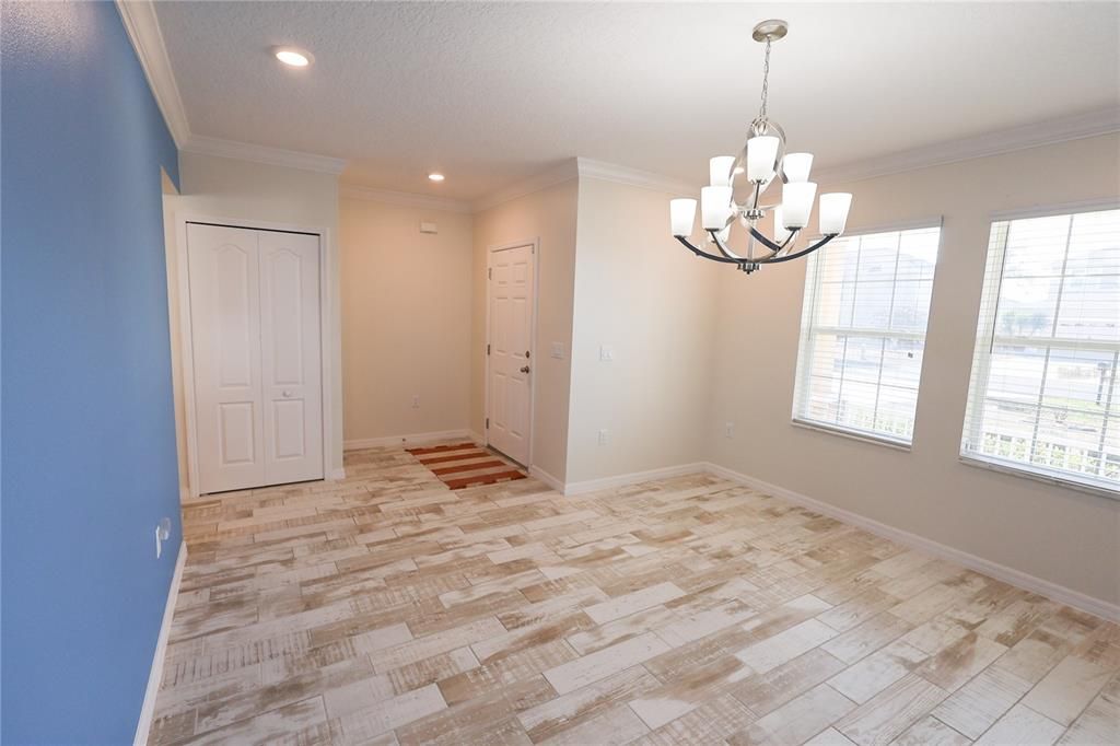 For Sale: $324,000 (3 beds, 2 baths, 2000 Square Feet)