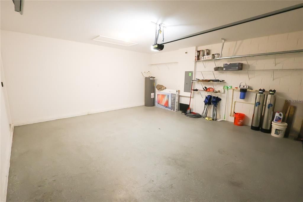 For Sale: $324,000 (3 beds, 2 baths, 2000 Square Feet)