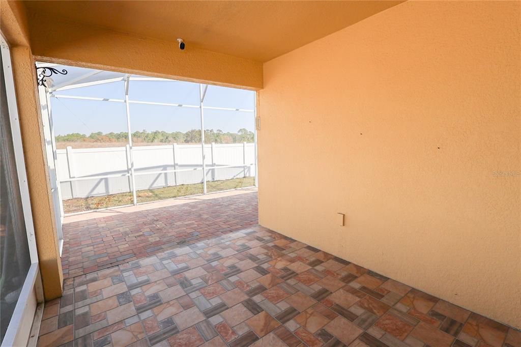 For Sale: $324,000 (3 beds, 2 baths, 2000 Square Feet)