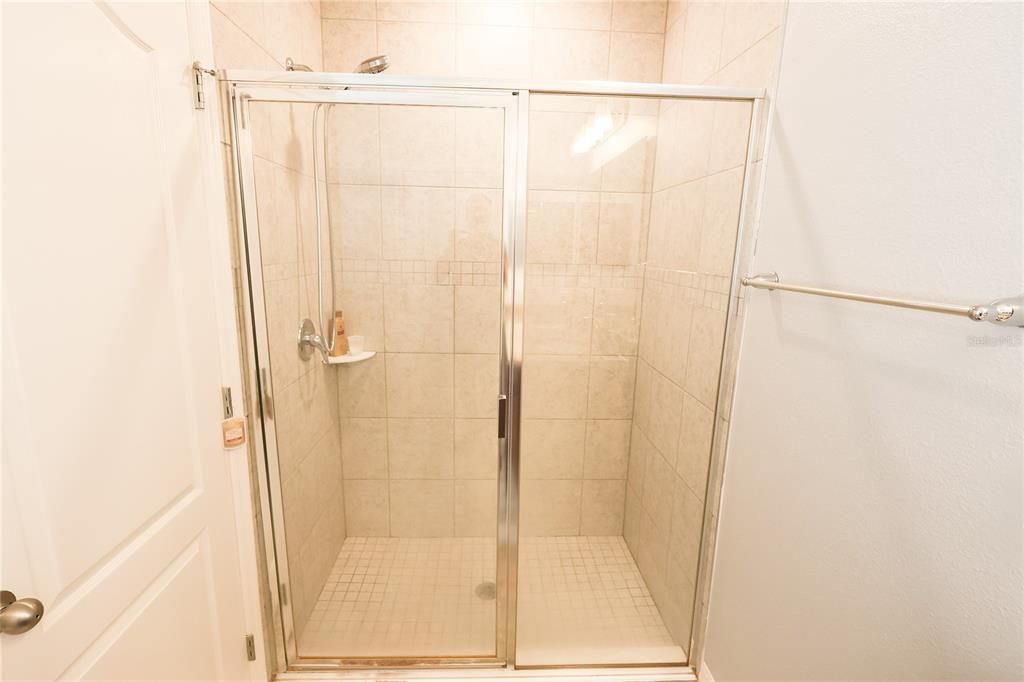 For Sale: $324,000 (3 beds, 2 baths, 2000 Square Feet)