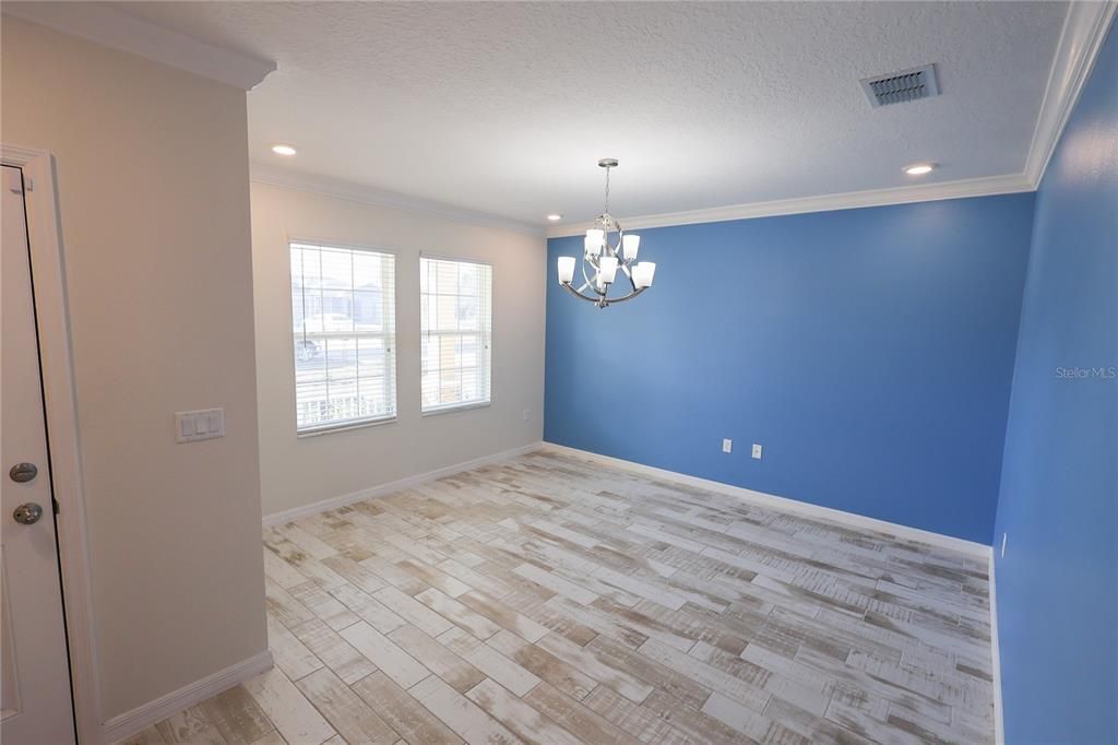 For Sale: $324,000 (3 beds, 2 baths, 2000 Square Feet)