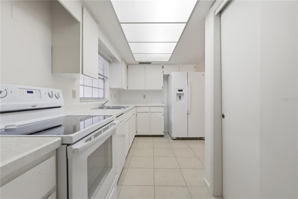 Activo con contrato: $359,900 (3 camas, 2 baños, 1508 Pies cuadrados)