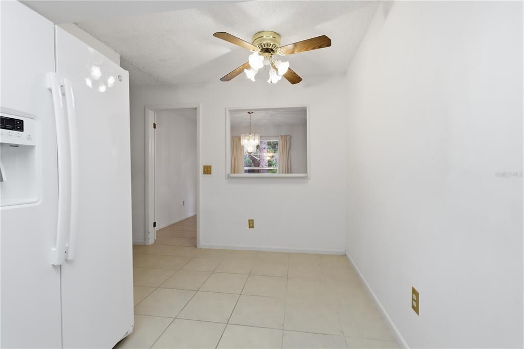 Activo con contrato: $359,900 (3 camas, 2 baños, 1508 Pies cuadrados)